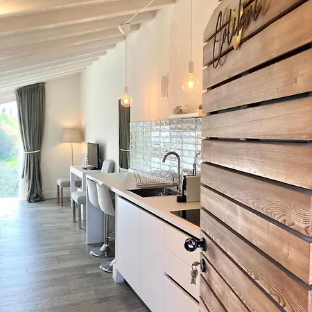 Biancaleo Homes شقة آفي